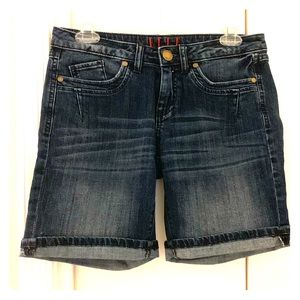 Crop/Bermuda jean shorts